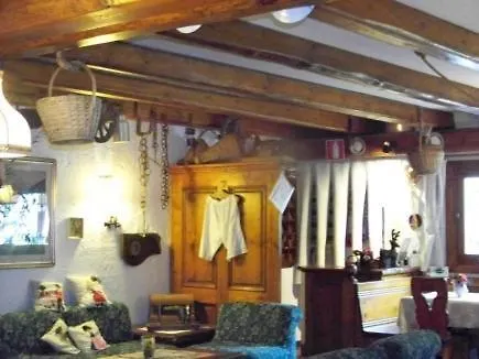 Bed & Breakfast Garni Pecol