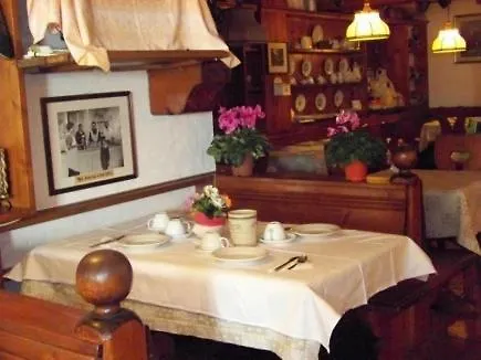 Garni Pecol Nocleg ze śniadaniem Fusine (Belluno)